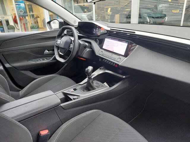 Peugeot 308 110 Active Pack Business Nav/Clima/Park