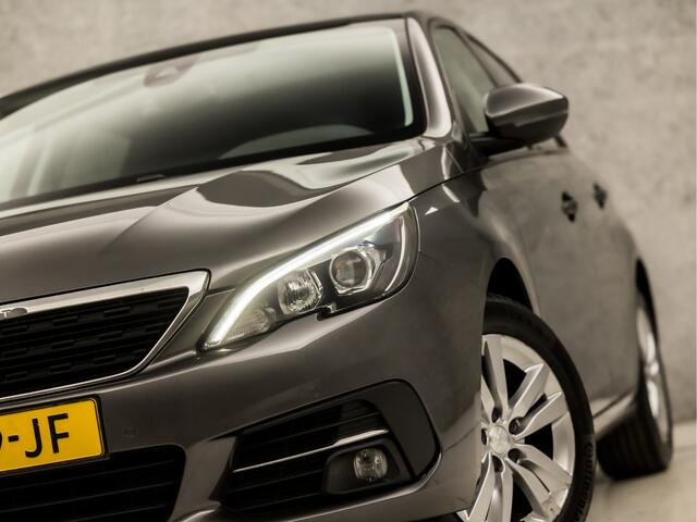Peugeot 308 1.2 PureTech Sport (PANORAMADAK, APPLE CARPLAY, GROOT NAVI, GETINT GLAS, SPORTSTOELEN, LANE ASSIST, LM VELGEN, PARKEERSENSOREN, NIEUWE APK, NIEUWSTAAT)