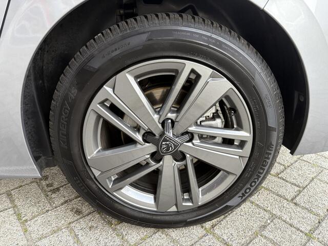 Peugeot 308 1.2 Hybrid 136 e-DCS6 Active Pack Business | Adaptive Cruise Control | Climate Control | DAB |