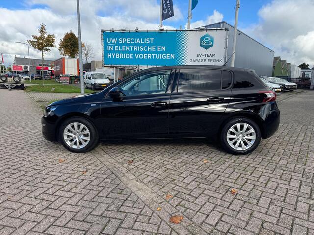 Peugeot 308 1.2 PureTech Style NAVI/DAB/CRUIS