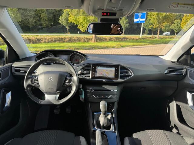 Peugeot 308 1.2 PureTech Style NAVI/DAB/CRUIS