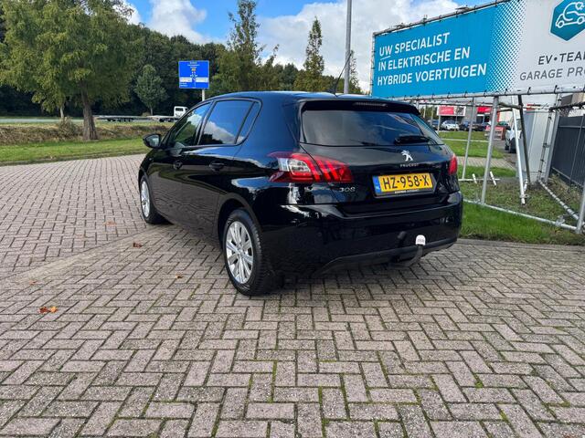 Peugeot 308 1.2 PureTech Style NAVI/DAB/CRUIS