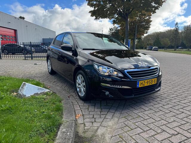 Peugeot 308 1.2 PureTech Style NAVI/DAB/CRUIS