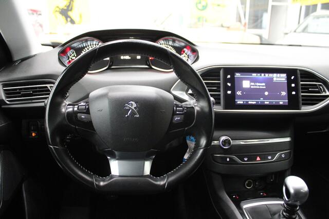 Peugeot 308 SW 1.2 PureTech Allure Airco, Cruise Control, Trekhaak, Stuurbekrachtiging