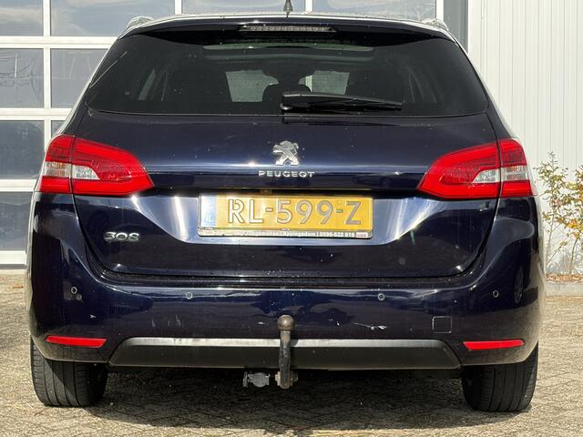 Peugeot 308 SW 1.2 PureTech Blue Lease Premium 131pk | Apple Carplay/Android Auto | Cruise control | Dab | Navigatiesysteem full map | Panoramadak | Trekhaak | Rijdt fantastisch!