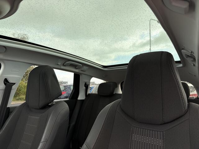 Peugeot 308 SW 1.2 PureTech Blue Lease Premium 131pk | Apple Carplay/Android Auto | Cruise control | Dab | Navigatiesysteem full map | Panoramadak | Trekhaak | Rijdt fantastisch!