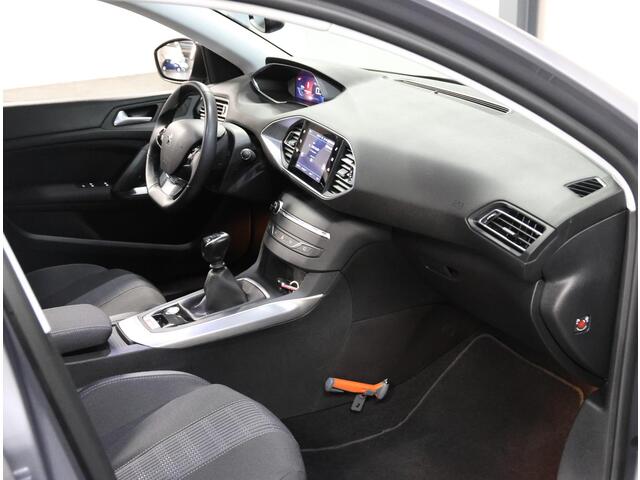 Peugeot 308 SW 1.2 130PK Blue Lease Allure | AppleCarPlay/AndroidAuto | 16"LMV | Navigatie | Cruise Control | Climate Control | Camera | Armsteun | Keyless | Privacy Glass | Isofix |