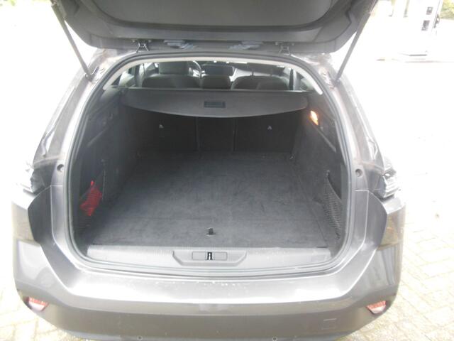 Peugeot 308 SW 1.2 PureTech Active Pack Business Staat in De Krim