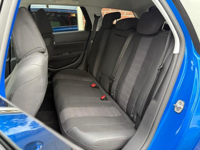 Peugeot 308 1.2 PureT.Blue L. Allure TREKHAAK / DIGI DASH / CAMERA / PDC / L