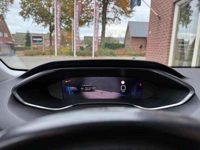 Peugeot 308 1.2 PureT.Blue L. Allure TREKHAAK / DIGI DASH / CAMERA / PDC / L