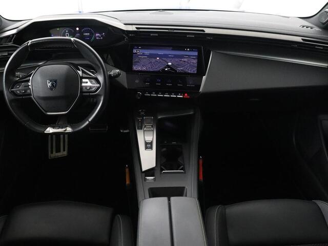 Peugeot 308 1.6 PHEV 225 GT | Panoramadak | Stoelverwarming | 360 Camera | Focal Sound | Adaptive cruise | Matrix LED | Keyless | Carplay | Navigatie | Leder/Alcantara | Dodehoek detectie | Plug In