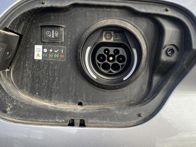 Peugeot 308 1.6 Plug-in Hybrid 225 GT FOCAL AUDIO | ELEK. ACHTERKLEP| ADAP. CRUISE| 360 CAMERA| DODE HOEK SENSOR|