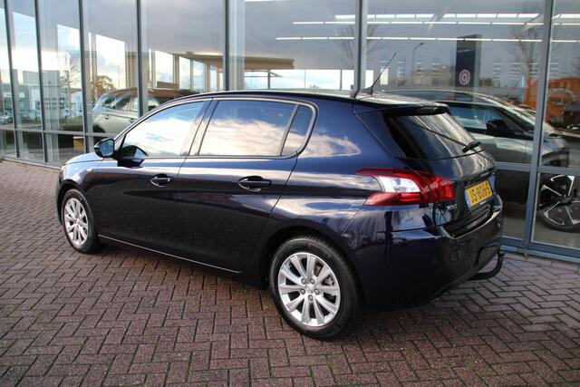 Peugeot 308 1.2 PureTech 110pk Style Airco Navi Trekhaak Dealer onderhouden