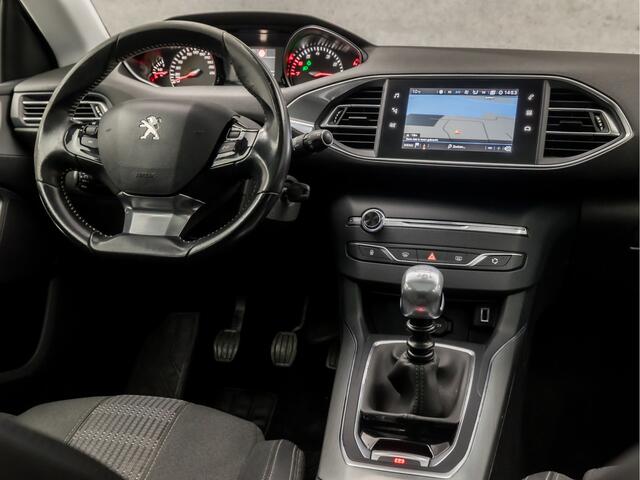 Peugeot 308 SW 1.2 PureTech Allure Sport (PANORAMADAK, APPLE CARPLAY, GROOT NAVI, 360 CAMERA, LED KOPLAMPEN, SPORTSTOELEN, GETINT GLAS, LM VELGEN, CRUISE, NIEUWSTAAT)