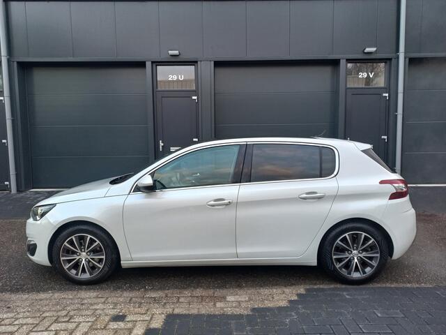 Peugeot 308 1.2 PureTech Allure AUTOMAAT