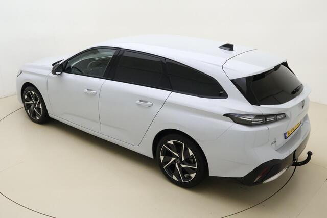 Peugeot 308 SW 1.2 PureTech Allure 130 PK Automaat | Navigatie | Afneembare Trekhaak | Verhoogd trekvermogen 1.400 KG | Camera's rondom | Keyless | Cruise control | Lichtmetalenvelgen