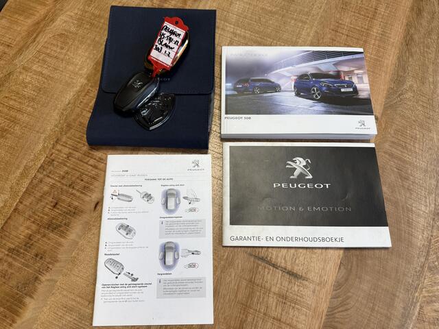 Peugeot 308 1.2 PureTech Blue Lease Premium | Panoramadak