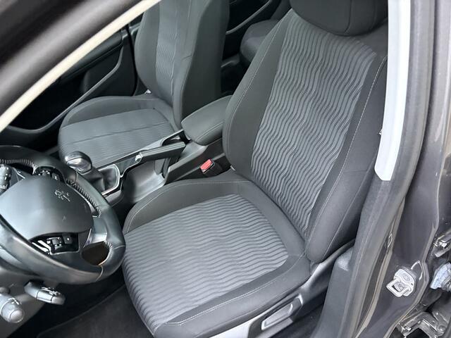 Peugeot 308 SW 1.2 PureTech Blue Lease Executive / NAVI / CRUISE / PANORAMADAK