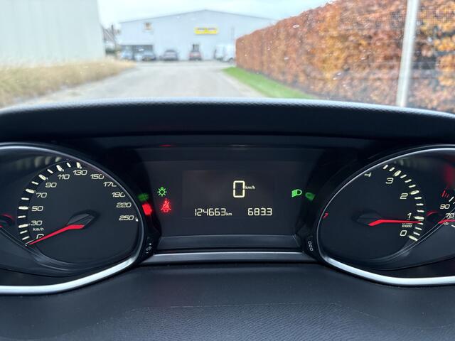 Peugeot 308 SW 1.2 PureTech Blue Lease Executive / NAVI / CRUISE / PANORAMADAK