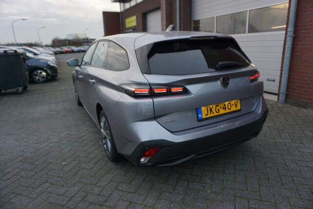 Peugeot 308 SW 1.2 PURETECH NOV 2022 ANDROID-APPLECARPLAY NAVI DIGITALE COCKPIT FULL LED 4X ALL SEASON BANDEN ECC AIRCO CRUISECONTROL RIJSTROOKSENSOR BLUETOOTH PARKEERSENSOREN ENZ...