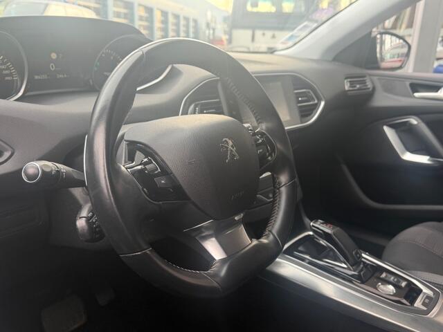 Peugeot 308 1.2 PURETECH 130PK ALLURE AUTOMAAT NAVI LMV PDC-CAMERA