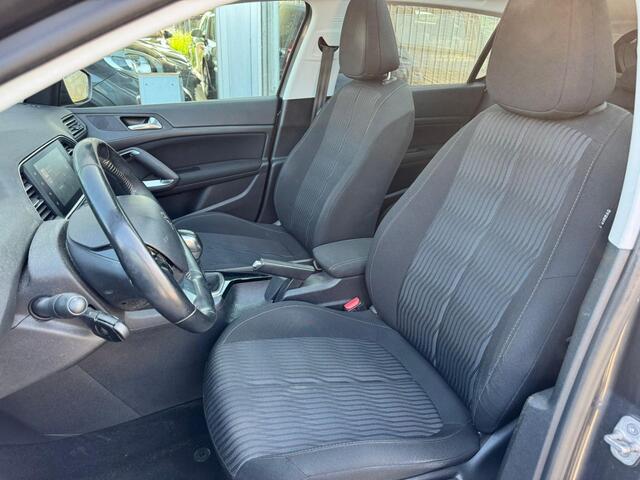 Peugeot 308 1.2 PureTech Blue Lease Executive | Airco | Panoramadak | Cruise control | Elektrische ramen | APK tot 01-10-2025 | NAP |