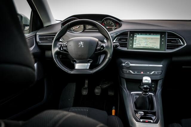 Peugeot 308 SW 1.2 PureTech Allure | Org. NL | Trekhaak | Panoramadak | 1e Eign. | LED | Cruise