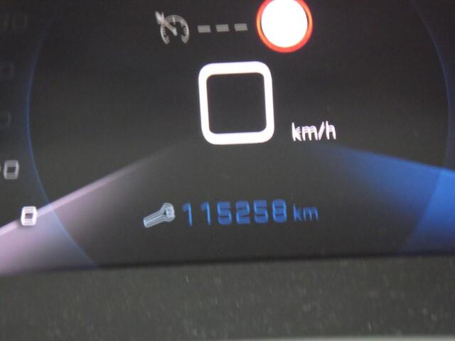 Peugeot 308 SW 1.2 PureTech Blue Lease Active Airco Navi Carplay PDC Achter Trekhaak Lichtmetalen velgen Cruise Control Distr. riem reeds vervangen! APK 01-2027