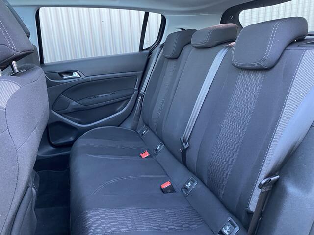 Peugeot 308 1.2 PureTech Style Clima, Pano, CC, Bluetooth, PDC, LM, Trekh, nw. APK - Inruil Mogelijk -