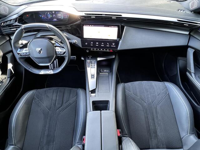 Peugeot 308 1.6 Plug-in Hybrid 180 GT Automaat / Dealer onderhouden / Trekgewicht 1.500kg / Navigatie / Adaptieve Cruise Control / Camera 360° / Apple Carplay Android / 18" LM wielen /