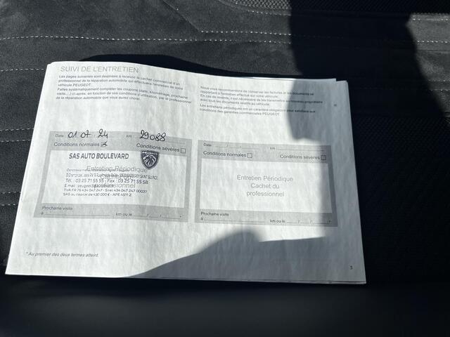 Peugeot 308 1.6 Plug-in Hybrid 180 GT Automaat / Dealer onderhouden / Trekgewicht 1.500kg / Navigatie / Adaptieve Cruise Control / Camera 360° / Apple Carplay Android / 18" LM wielen /