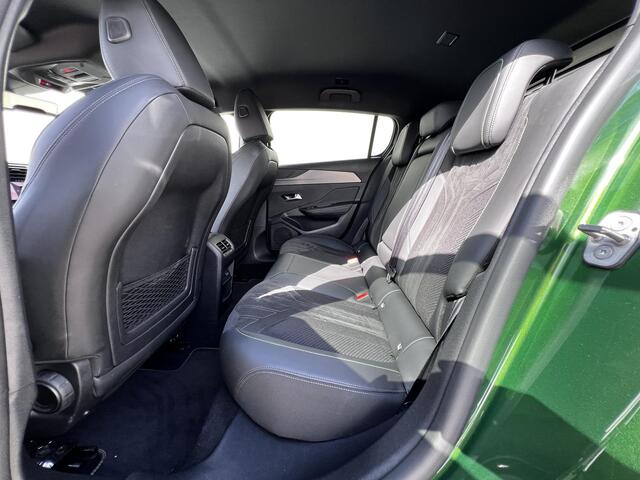 Peugeot 308 1.6 Plug-in Hybrid 180 GT Automaat / Dealer onderhouden / Trekgewicht 1.500kg / Navigatie / Adaptieve Cruise Control / Camera 360° / Apple Carplay Android / 18" LM wielen /