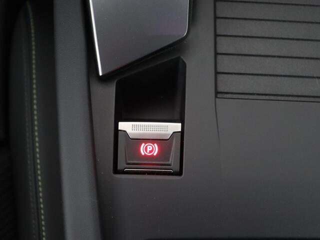 Peugeot 308 1.6 Plug-in Hybrid 225 GT | Stoelverwarming | 360 Camera | Leder/Alcantara | Massage | Matrix LED | Carplay | Keyless | Navigatie | Adaptive cruise | PHEV