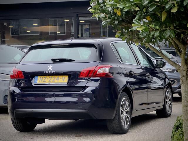 Peugeot 308 1.2 Allure LEDER NAVI CAMERA LED LMV PDC