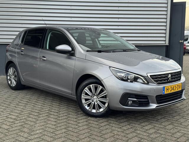 Peugeot 308 Blue Lease Allure Premium 1.2 Turbo 110pk | PANODAK | TREKHAAK | NAVI | APPLE CARPLAY / ANDROID AUTO | CAMERA | LM-VELGEN | DAB+