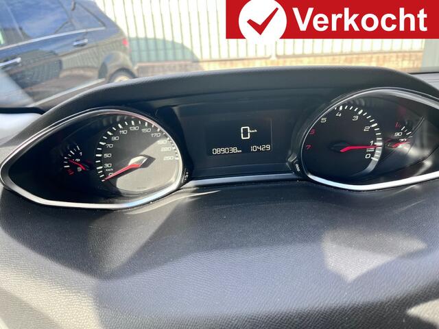Peugeot 308 1.2 110PK Navi|Trekhaak|Clima|LED|17inch