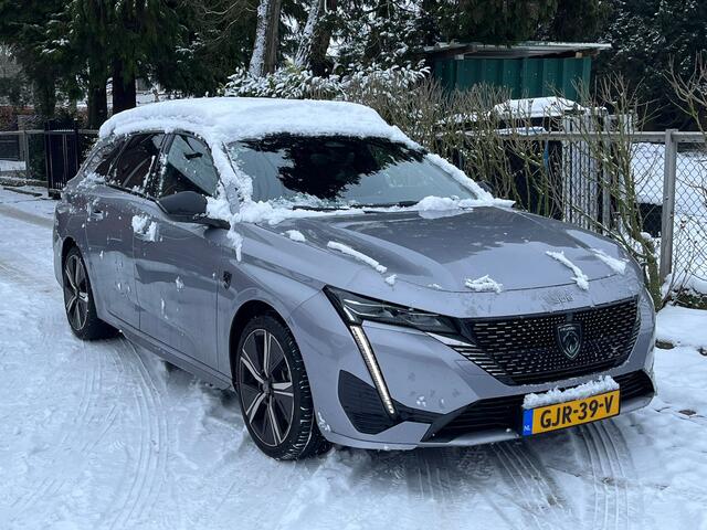 Peugeot 308 SW 1.2 130pk GT. Panodak, Camera, Navi, Half Leer, 18"LMV, Matrix Led Koplampen