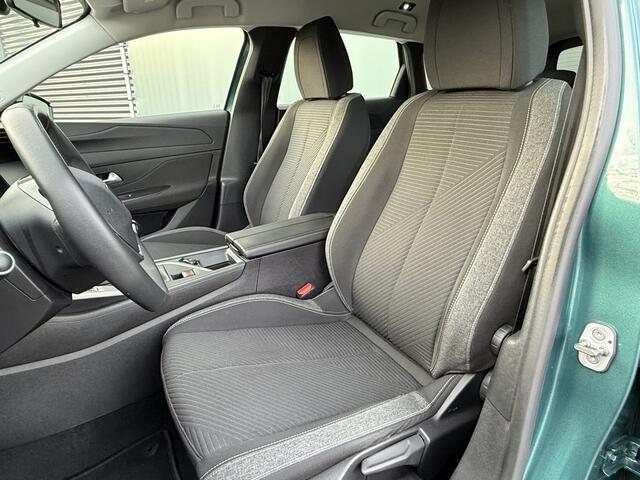 Peugeot 308 SW BWJ 2022 | 1.5HDi 131PK Pack Bus NL AUTO | CLIMA | NAVI | VOORRUIT VERW. | CARPLAY | LICHTMETAAL | PDC |