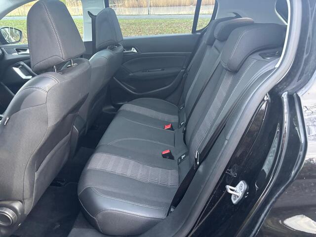 Peugeot 308 1.2 PureTech Blue Lease Premium