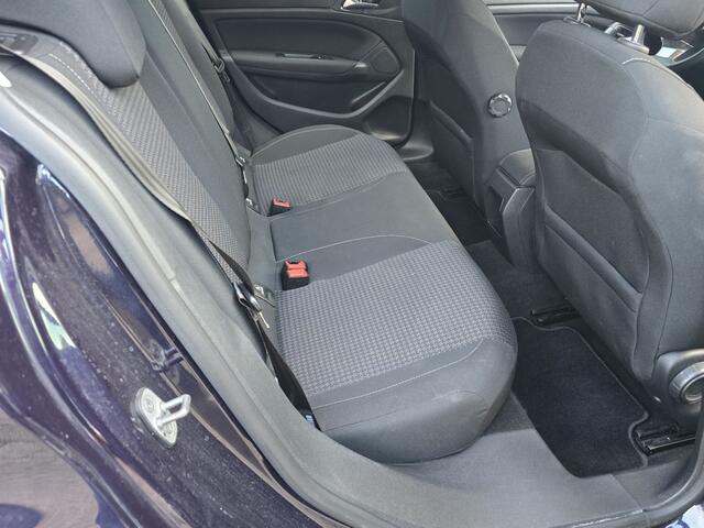 Peugeot 308 1.2 PureTech Blue Lease