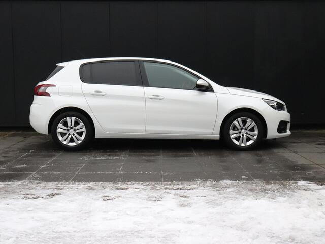Peugeot 308 1.2 PureTech Blue Lease Executive Avantage | PANO | PDC | CRUISE | NAVI | APPLE CARPLAY |