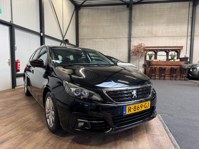 Peugeot 308 SW 1.2 PureTech Blue Lease Premium / NAVI / CRUISE / CAMERA /