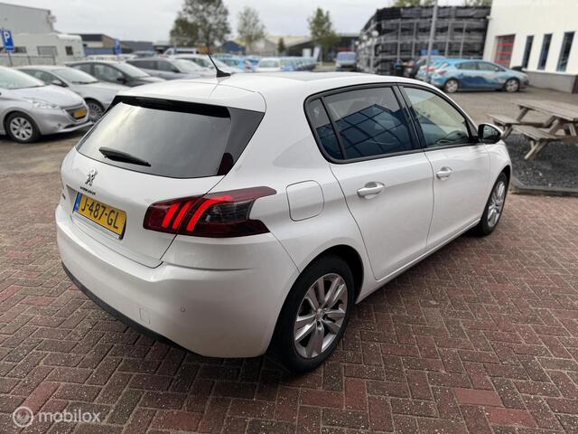 Peugeot 308 1.2 PureTech Blue Lease Executive APPLE CARPLAY!