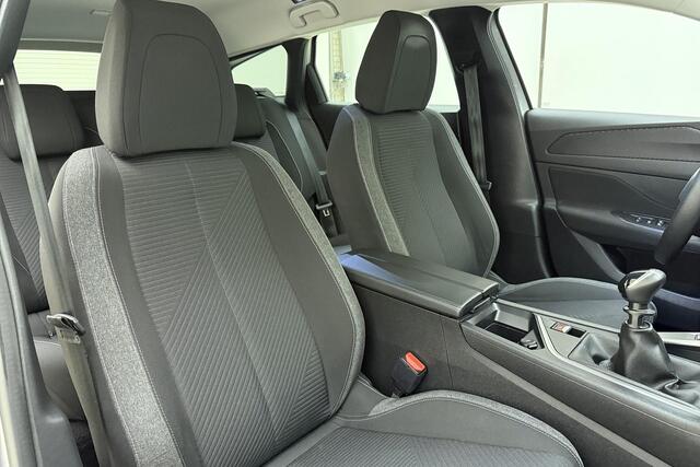 Peugeot 308 SW 1.2T Active Pack Business | 110PK | Navigatie | Cruise Control | Parkeersensoren Achter | Digitaal Dashboard | Start/Stopknop | Elektrische Handrem |