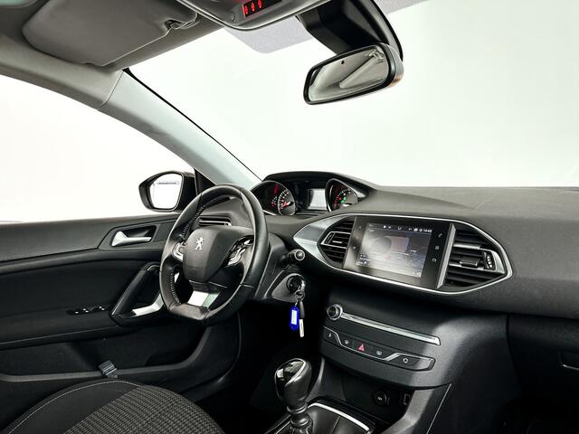 Peugeot 308 SW 1.2 PureTech Blue Lease Executive | Panoramadak | Parkeersensoren | Cruise control