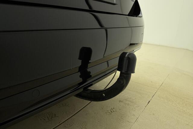 Peugeot 308 SW 1.2 PureTech GT | AUTOMAAT | Trekhaak | Stuurverwarming | Parkeer Camera Achter | Alcantara Bekleding | Apple Carplay & Android Auto Draadloos | Dodehoek Detectie | Adaptieve Cruise Control |