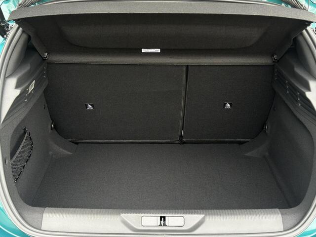 Peugeot 308 1.2 Hybrid 145 e-DCS6 Allure | Adaptive Cruise Control | Stoelverwarming | Climate Control | Parkeercamera/-sensoren | Navigatie | Apple Carplay/Android Auto | Full LED | Draadloze telefoonlader |