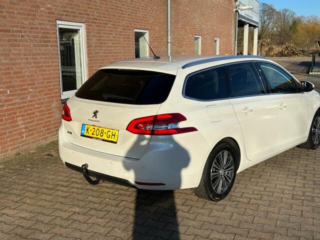 Peugeot 308 PEUGEOT 308 SW1.2 PURETECH ALLURE 130PK ORIGINEEL NL AUTO