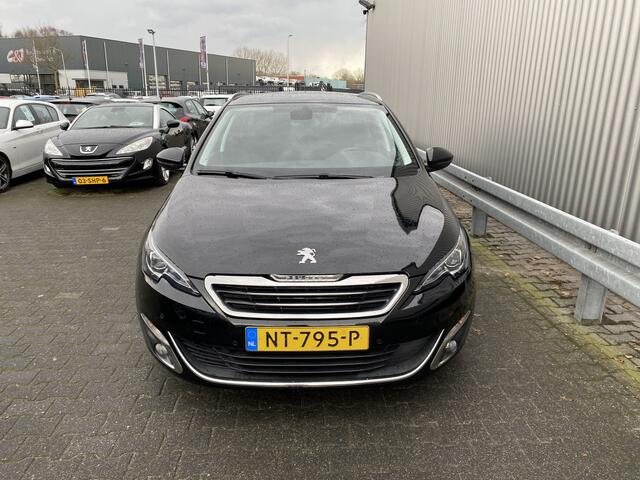 Peugeot 308 SW 1.2 PureTech Allure Clima, Pano, CC, Navi, PDC & Cam. LED-dagrij, Bluetooth, LM, - Inruil Mogelijk -
