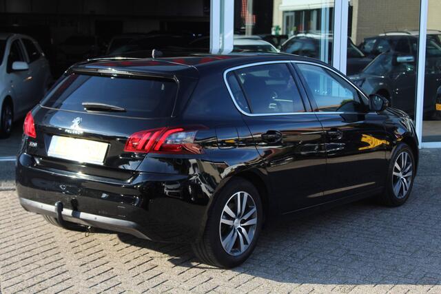 Peugeot 308 1.2 PureTech Blue Lease Premium//Pano//Camera//Trekhaak!!